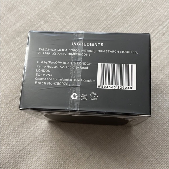 OPV BeautyTranslucent Setting Powder - Picture 3 of 3